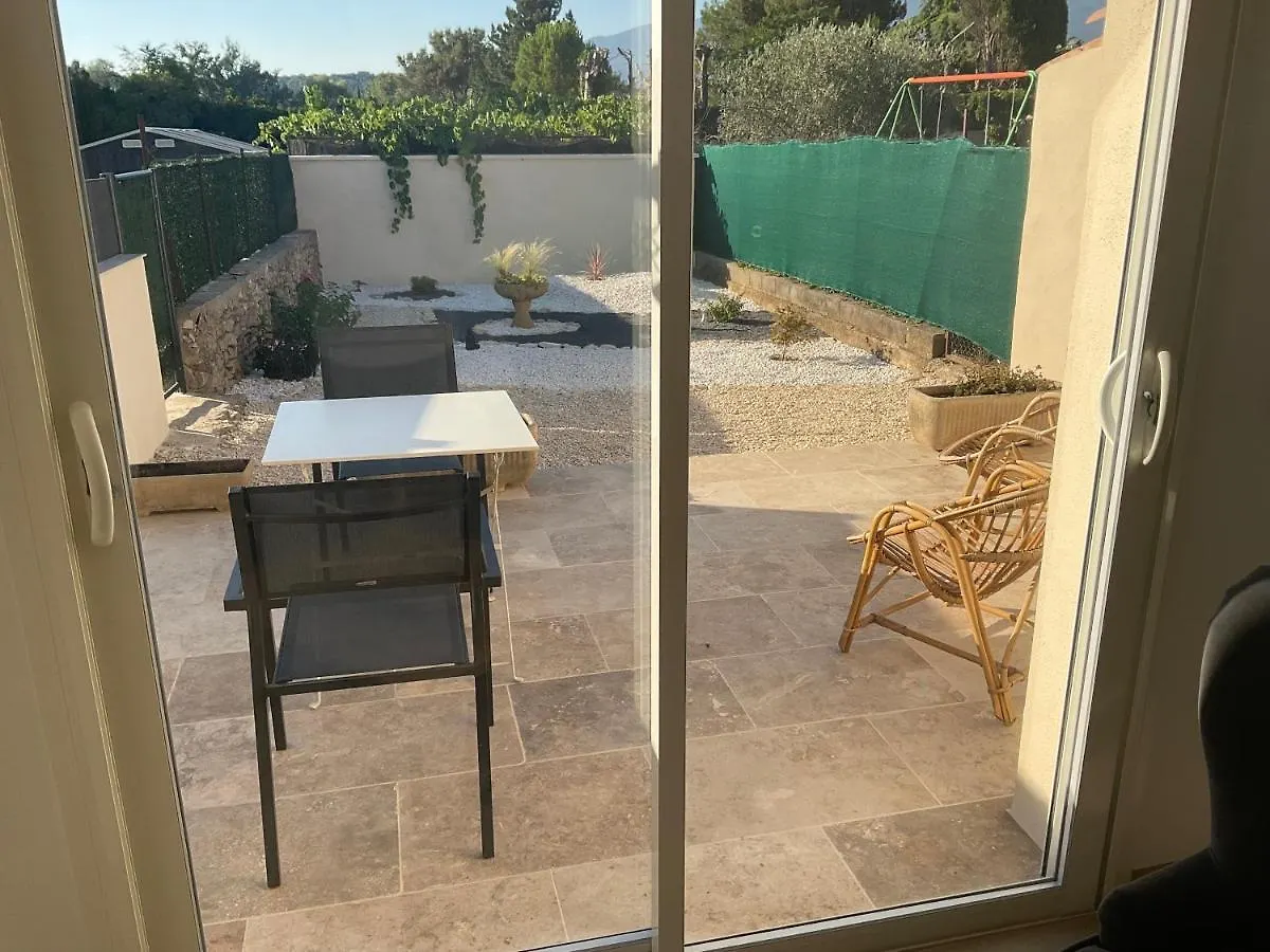 Gite Au Pied Du Ventoux Villes-sur-Auzon Apartment